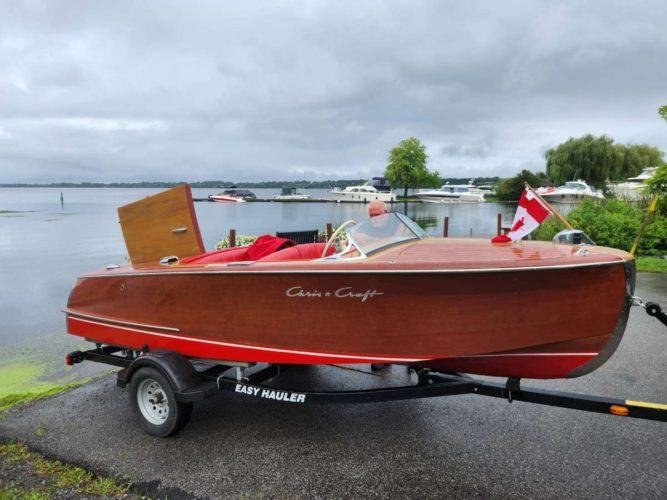 16 ft Chris Craft Riviera